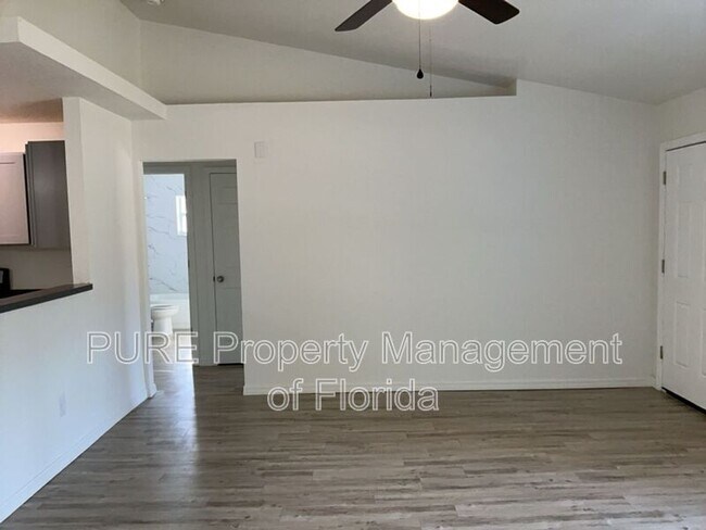 Building Photo - 9455 SW 31st Ct