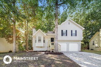 Building Photo - 3145 Medina Dr