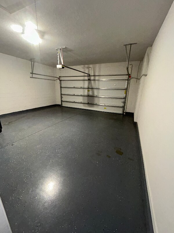 Building Photo - 228 Hillcrest Dr