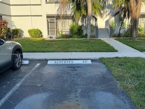 Building Photo - 161 Lakeview Dr Building Photo - 161 Lakeview Dr