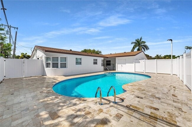 Photo - 5122 NE 19th Ave Apartment