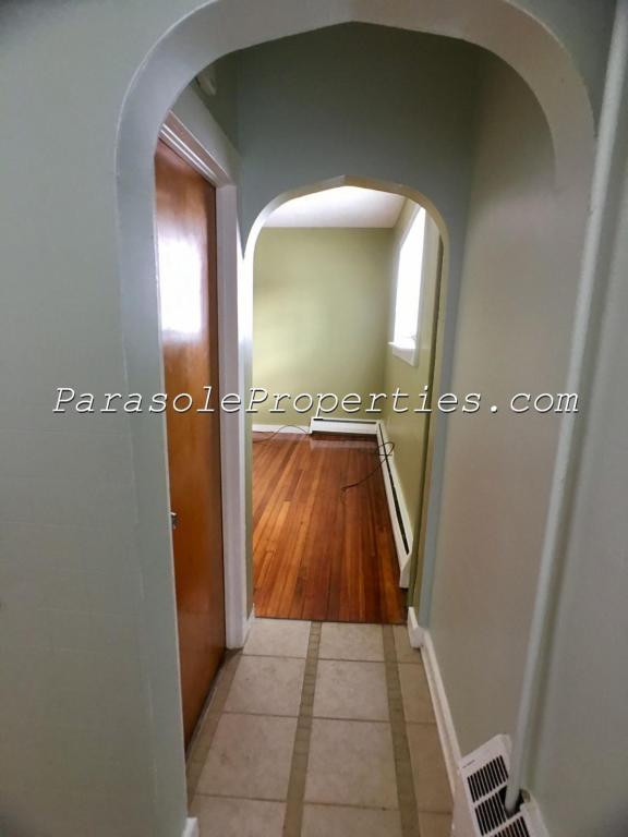 Foto del edificio - 704 Cooney St