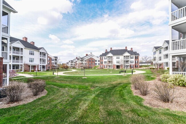 Building Photo - 1070 Summerfield Glen