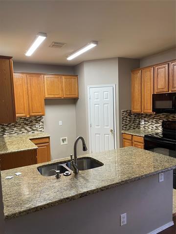 Foto del edificio - 4105 Maidstone Dr