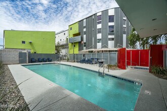 Building Photo - 1111 W University Dr