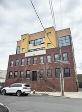 Building Photo - 190 Culver Ave