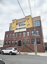 Building Photo - 190 Culver Ave