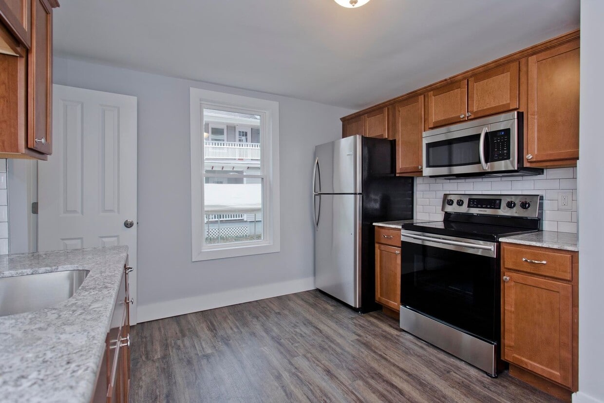 Photo - 10 King St (2022)