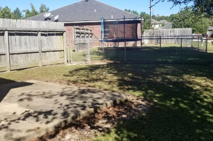 yard1 - Elkwood Duplex