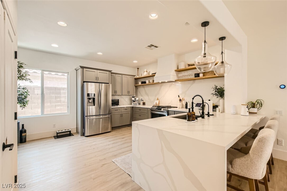 Foto principal - 2724 Mintlaw Ave