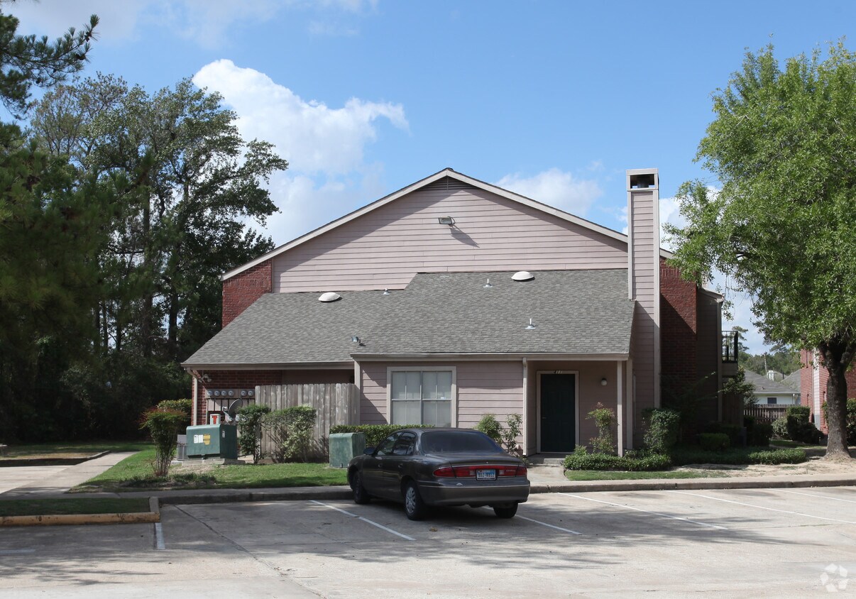 The Woods Apartments 6415 S Lake Houston Pky Houston, TX Apartments