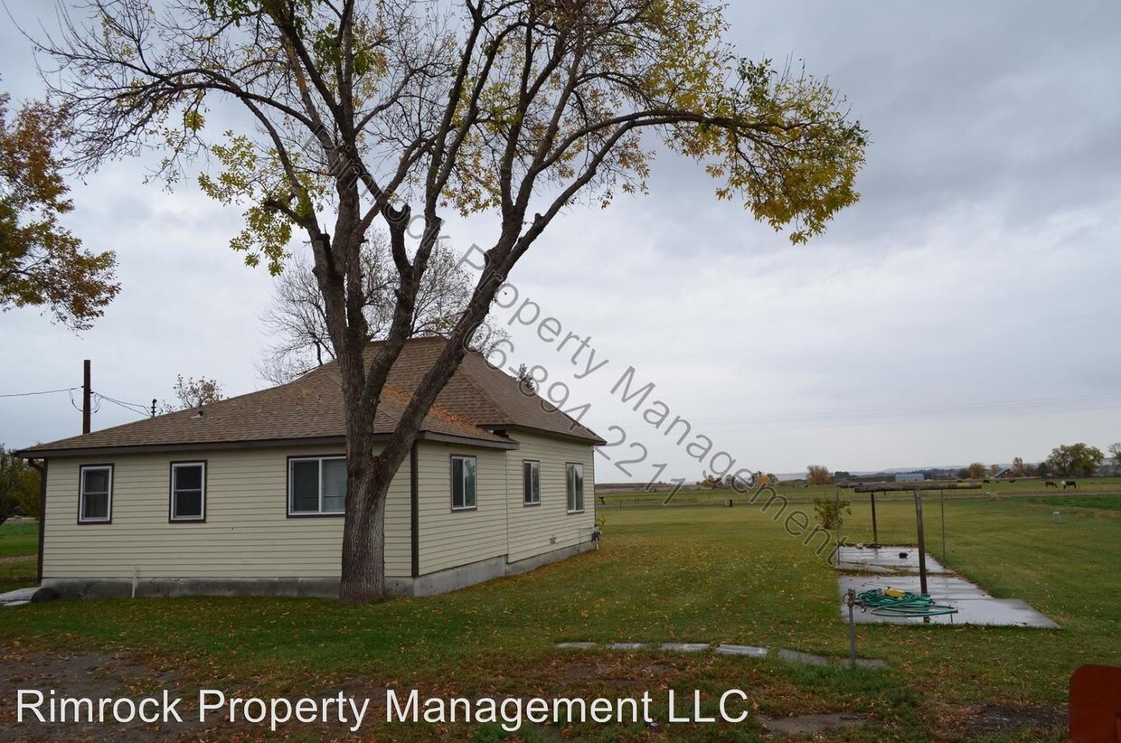 4104 Pioneer Rd, Billings, MT 59105 House Rental in Billings, MT