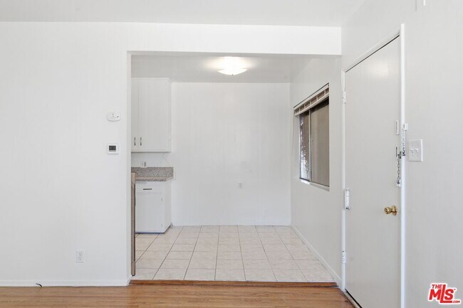 Foto del edificio - 2544 Thurman Ave.