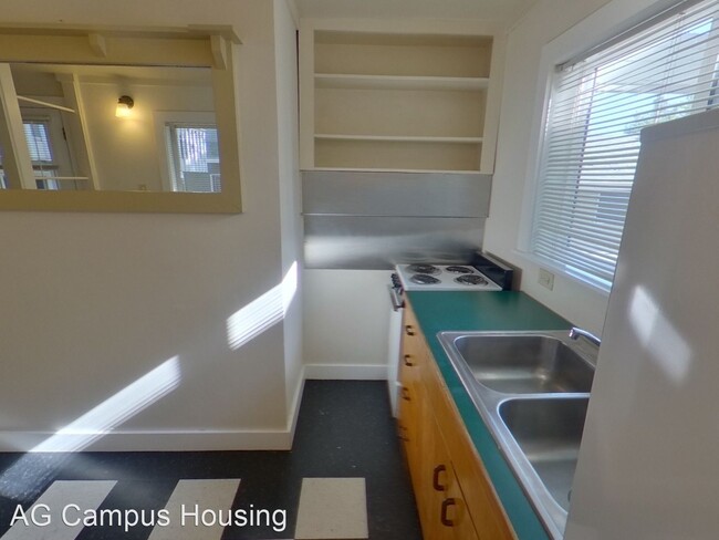Building Photo - 2 br, 1 bath House - 1740 Hilyard Street