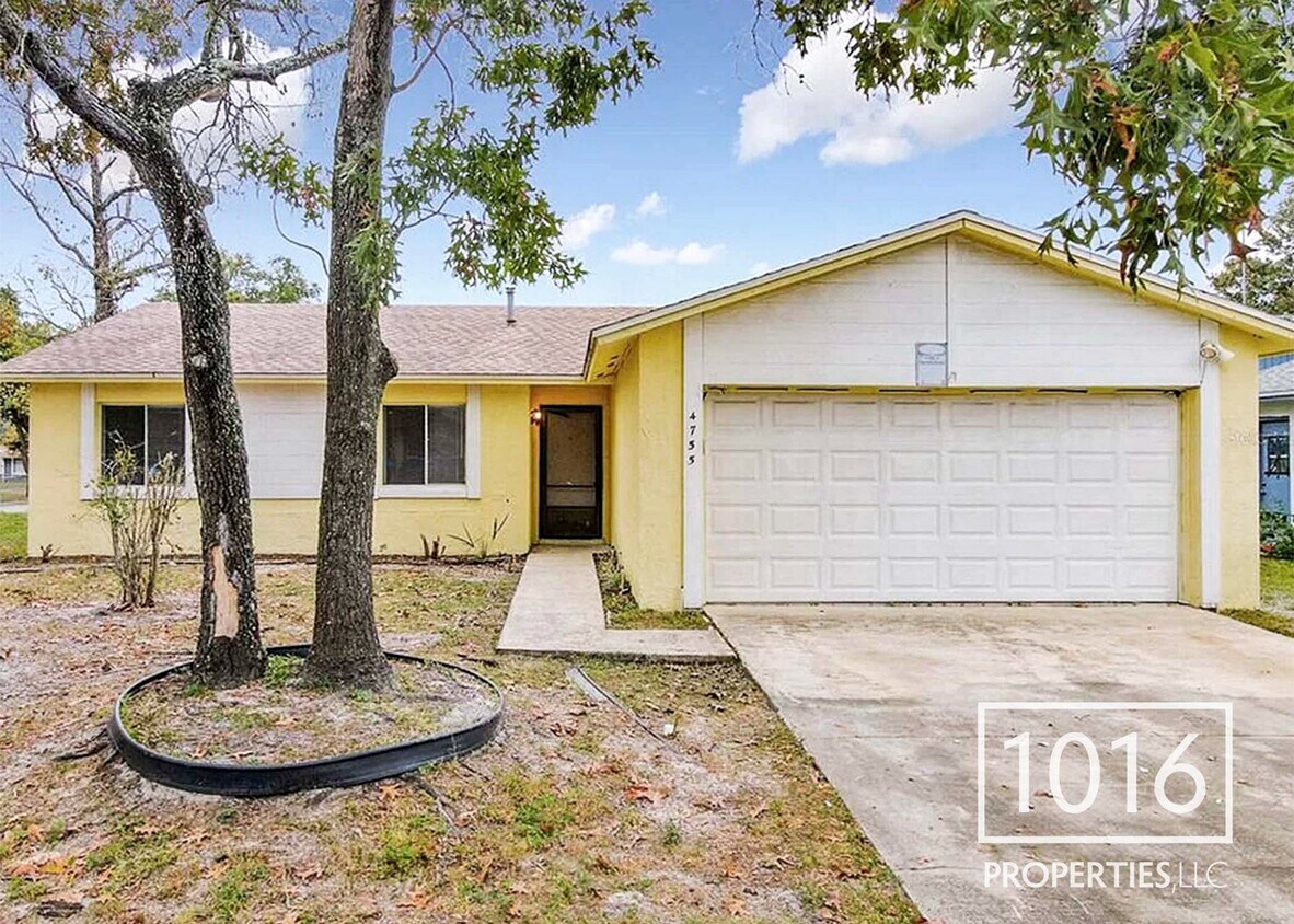 Foto principal - 4755 White Willow Ln