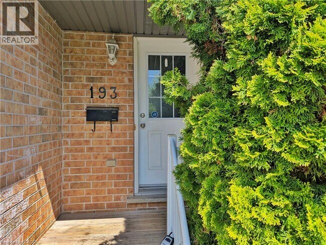 Photo du bâtiment - 193 Prosperity Dr