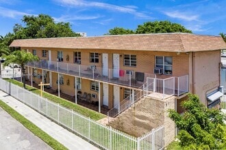 Building Photo - 401 N Dixie Hwy