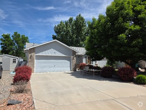 Building Photo - 661 Bayberry Ct