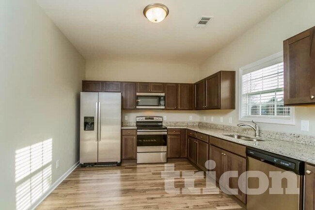 Building Photo - 4028 Effie Seward Dr