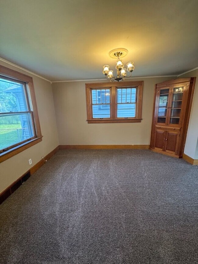 Foto del edificio - 3708 Weisser Park Ave