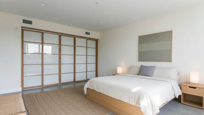 Building Photo - 65 Commonwealth Ave