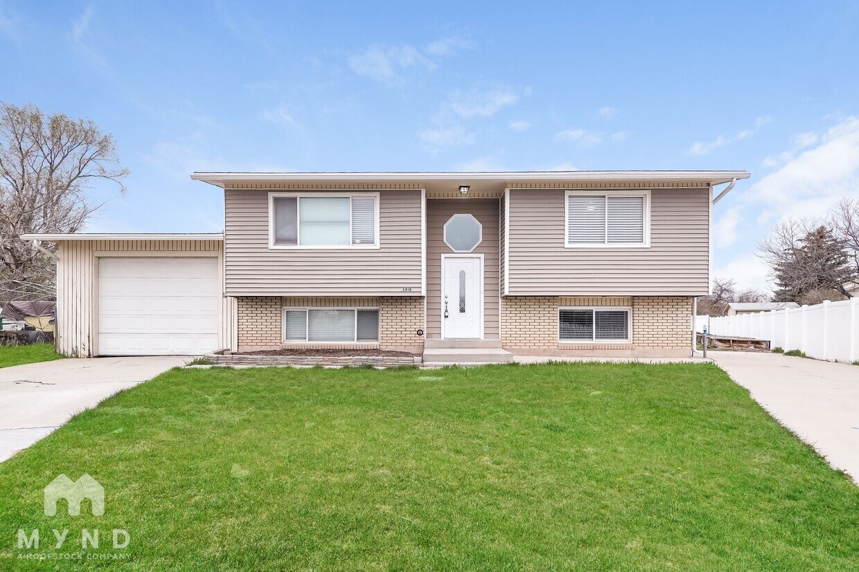 Foto principal - 3818 W Mansfield Cir