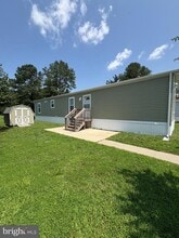 Building Photo - 4 Greenwood Cir