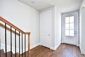 Building Photo - 706 Cage St