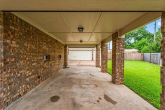 Building Photo - 13202 Brushy Knoll Ln