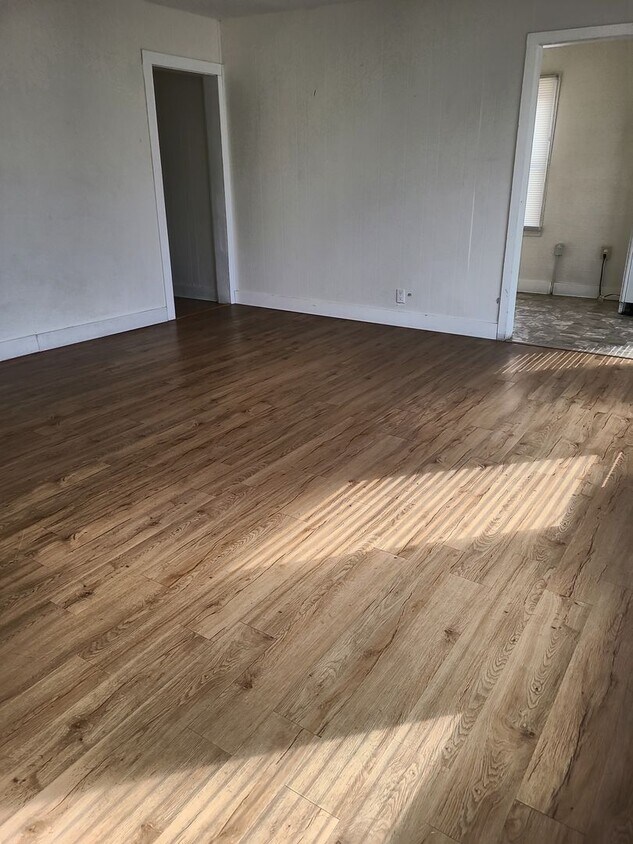 Foto principal - 814 6th St