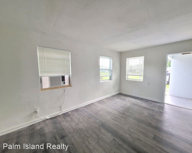 Building Photo - 2 br, 1 bath House - 89 S. Garfield Dr