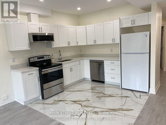 Building Photo - 50 Sharonview Cres