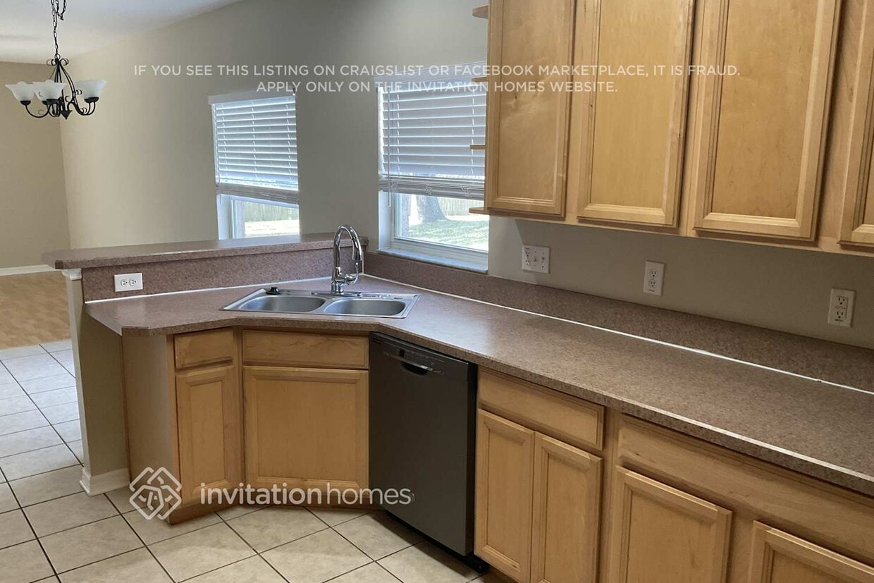 Foto del edificio - 6002 Kiteridge Dr