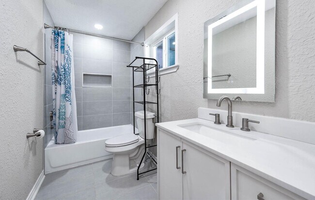 Foto del edificio - 2113 21st Ave N