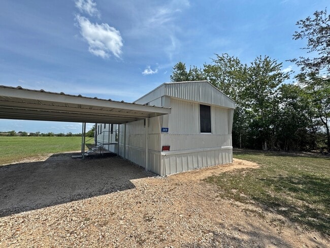 Building Photo - 2478 Hintz Rd