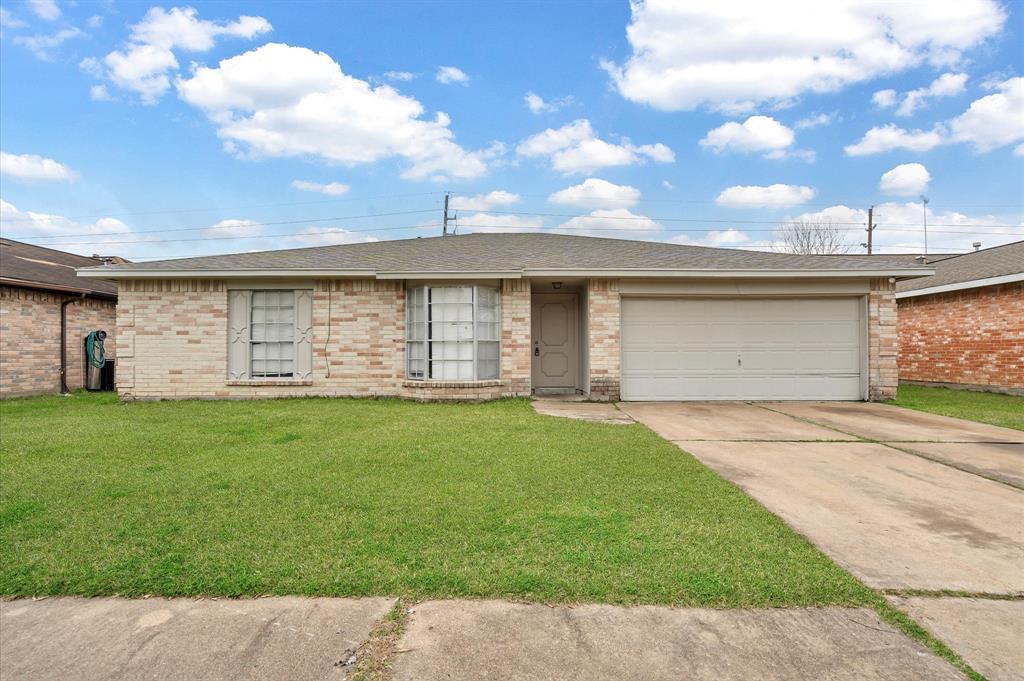 Primary Photo - 1831 Oakwell Ln