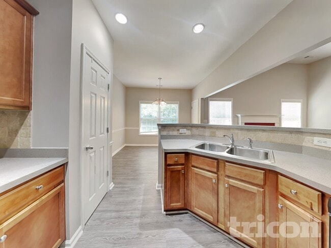 Foto del edificio - 1012 Levista Dr