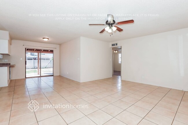 Foto del edificio - 1904 S Apache Dr