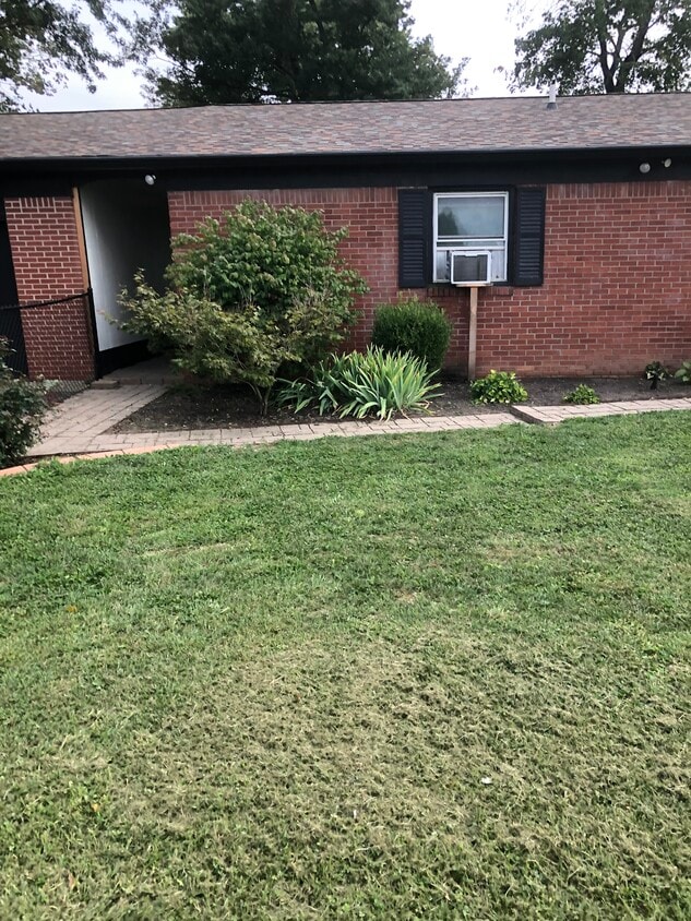 Primary Photo - 135 Bixler Rd
