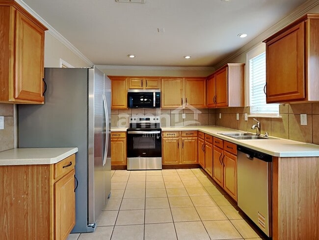 Building Photo - 13149 Cowper Dr