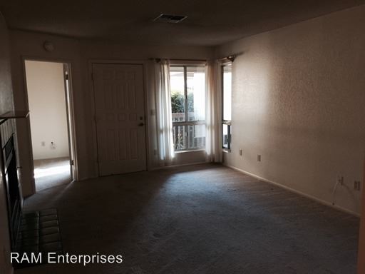 Building Photo - 3168 Shoshone Dr