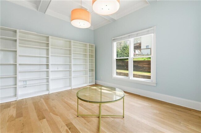 Foto del edificio - 850 Ormewood Ave SE