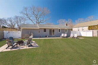 Building Photo - 41 Hampton Bays Dr