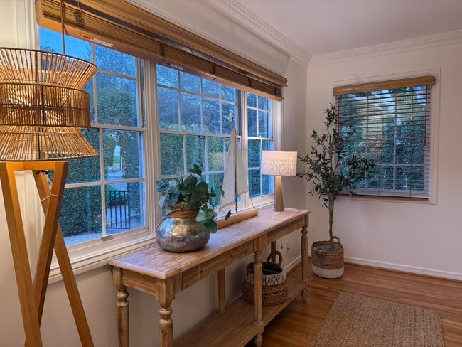 Foto del edificio - 2321 State St