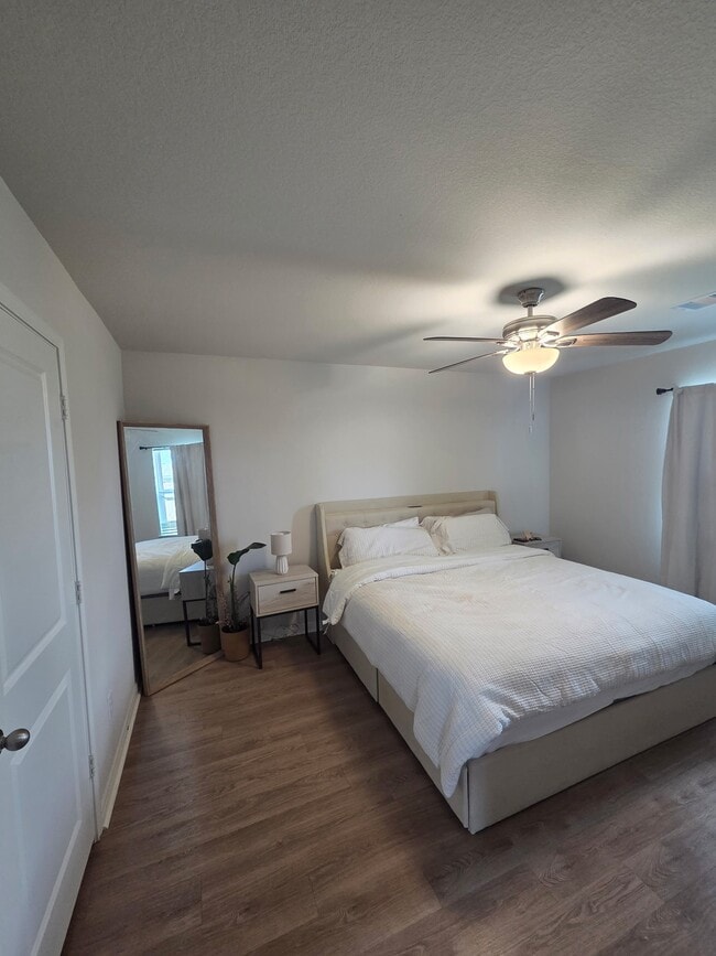 Building Photo - 11423 Prairie Walk Dr