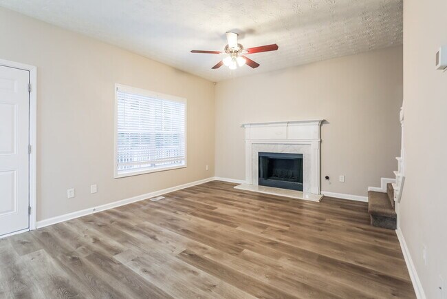 Foto del edificio - 7600 Crestwicke Crossing Dr