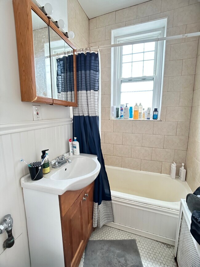 Foto del edificio - 2031 Commonwealth Avenue