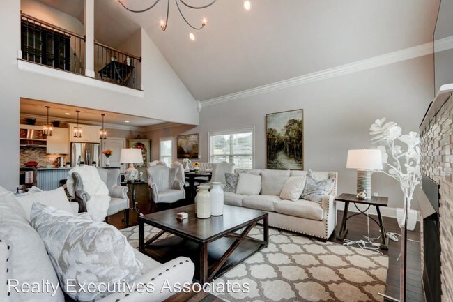 Building Photo - 1120 Andalusian Way