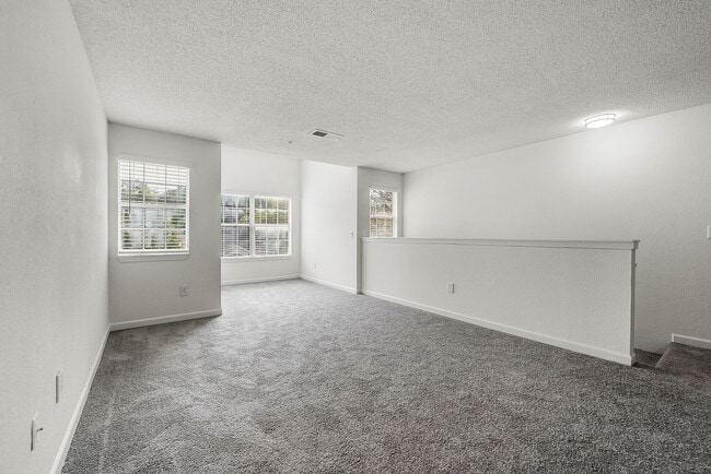 Photo - Eastlake Gardens Apartments