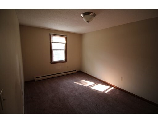 Building Photo - 94 N High St